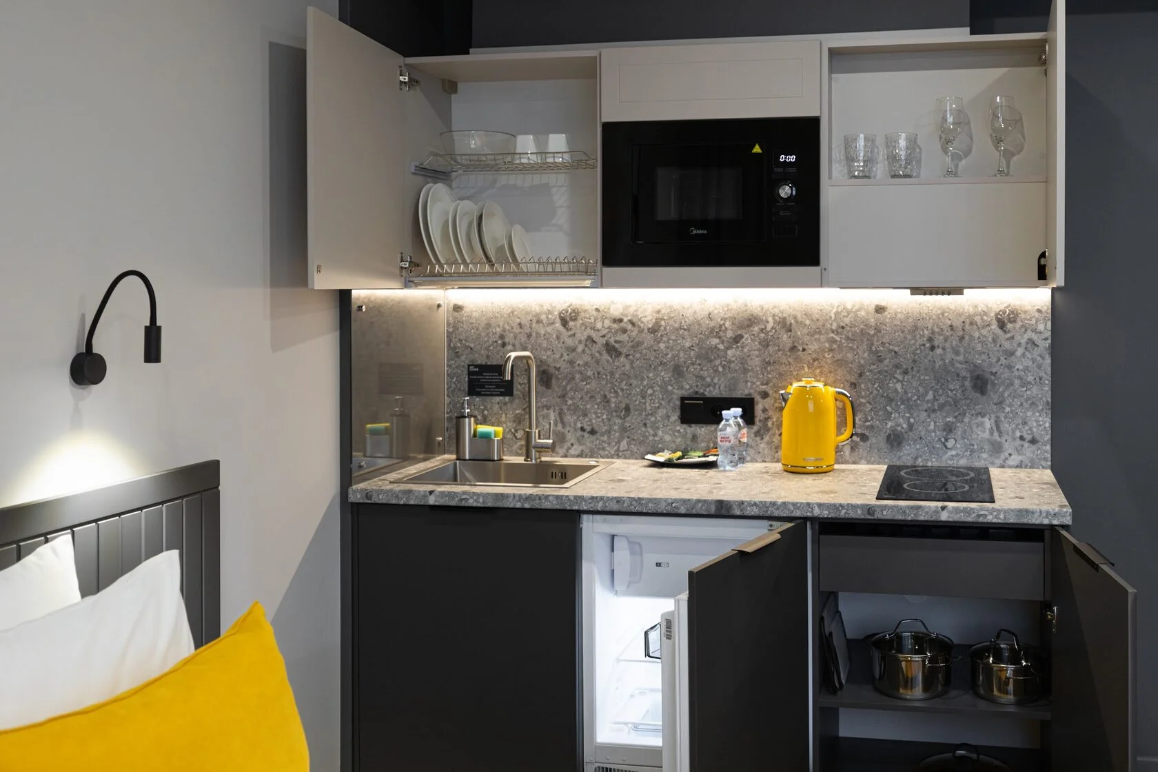 ARTSTUDIO M-103 4* пространство отеля